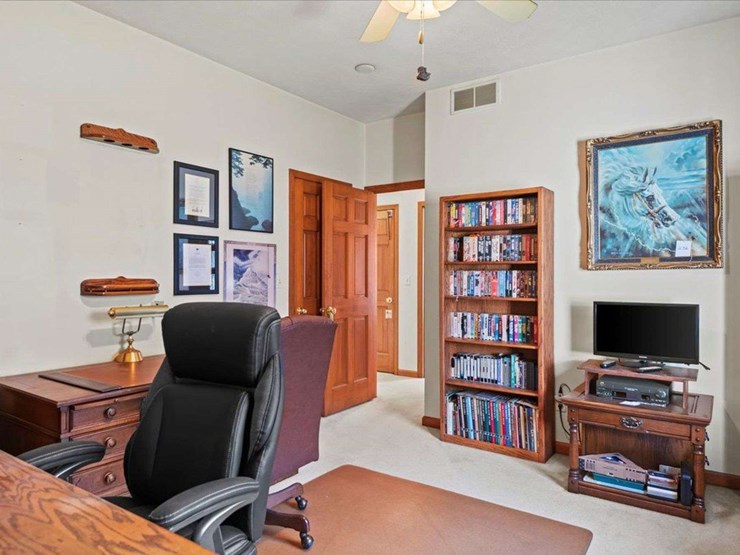 114-heatherstone-dr.-chatham,-il-62629-image-34