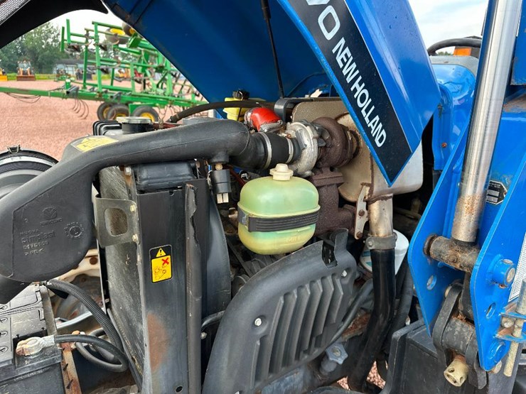 2001-new-holland-tn70-image-29