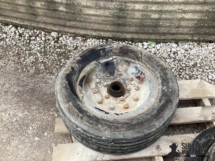 2775x375-14.5-tires-&-rims-image-18