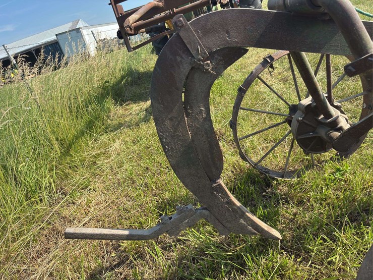 john-deere-subsoiler-image-23