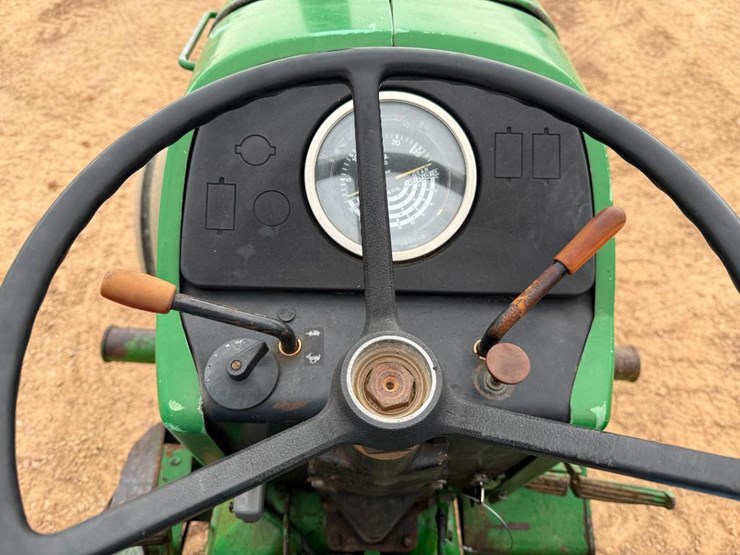 john-deere-2640-image-24