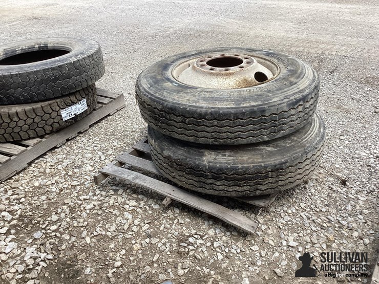 11r24.5-tires-&-rims-image-6