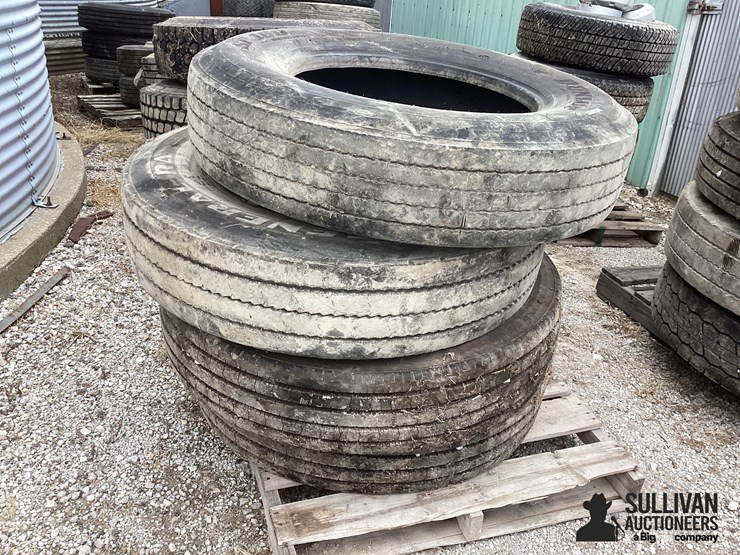 11r24.5-tires-image-2