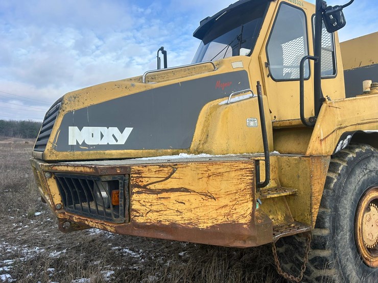 1999-moxy-mt36-image-12