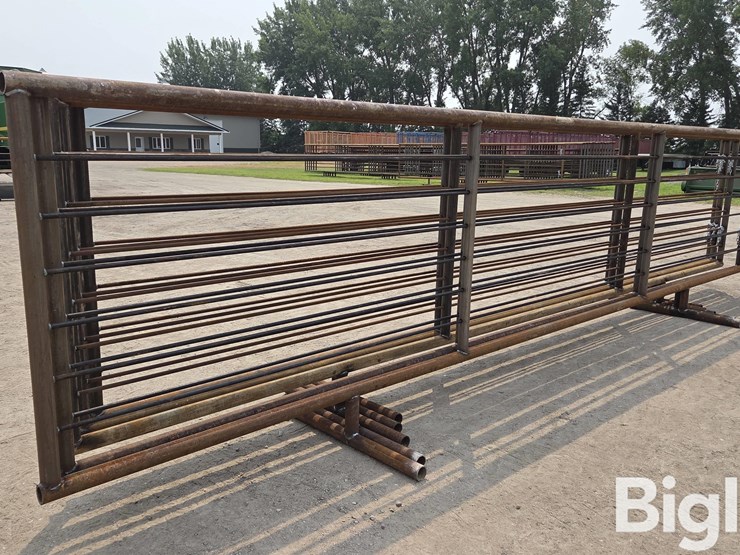 24'-free-standing-panels-(bid-per-unit)-image-3