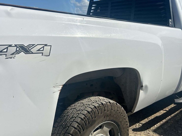 2011-chevy-2500-ext-cab-4x4-pickup-image-19