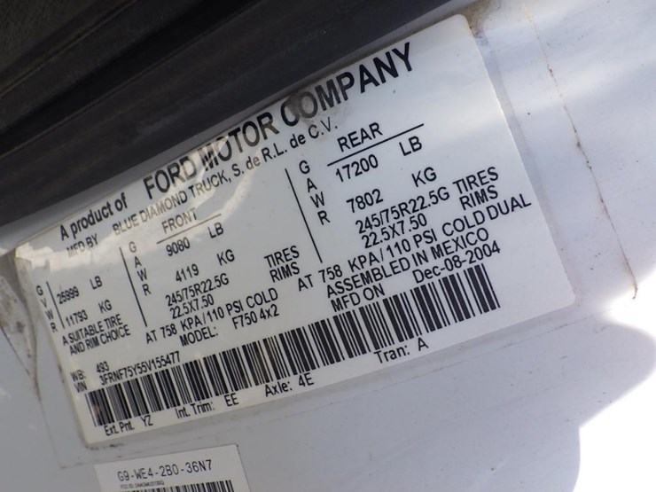 2005-ford-f750-image-30