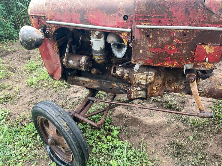 #6678-•-case-parts-tractor-image-16