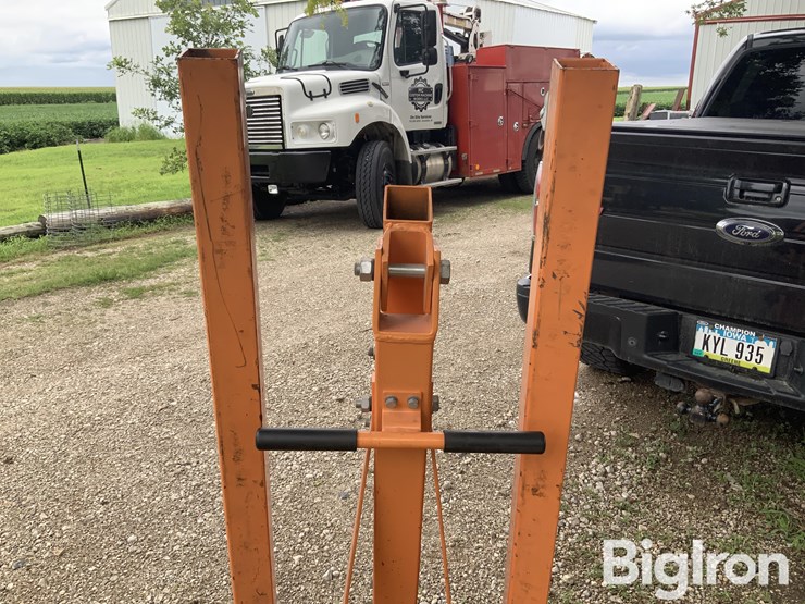 central-hydr-46766-cherry-picker-image-16