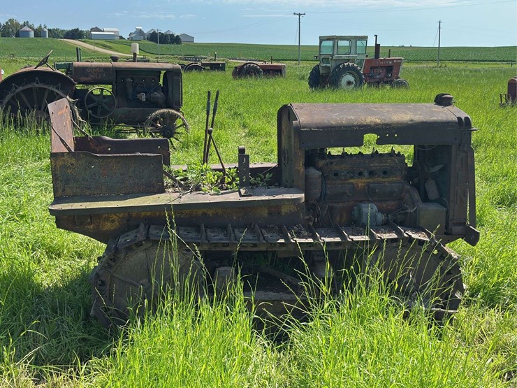 caterpillar-ten-crawler-image-6