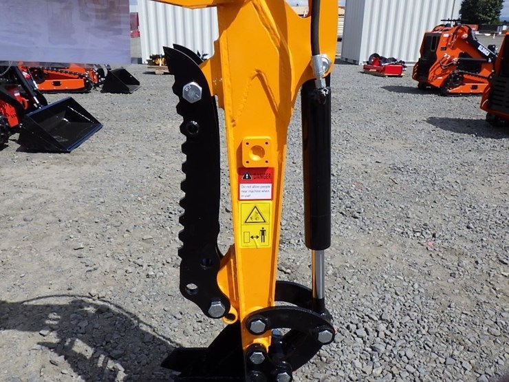 2025-vicsec-vc15-hydraulic-excavator-image-13
