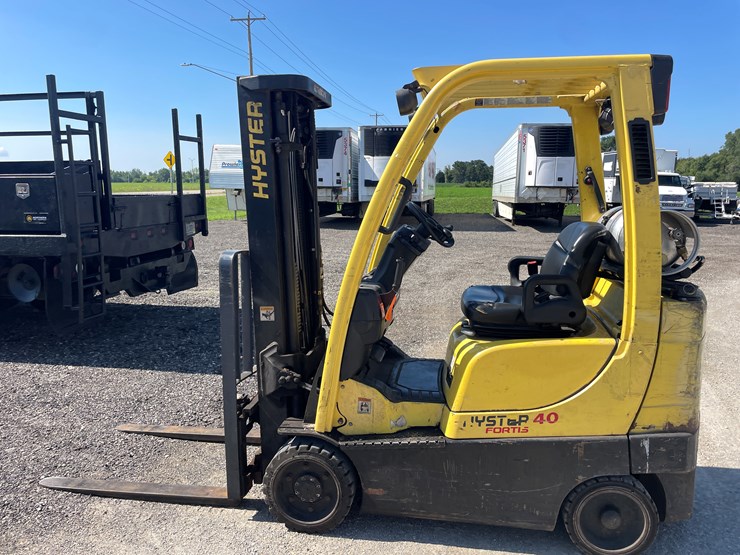 #6275-•-2011-hyster-40-forklift-image-8