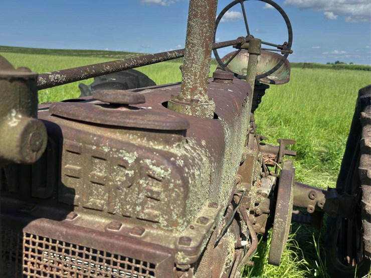 john-deere-model-b-image-10