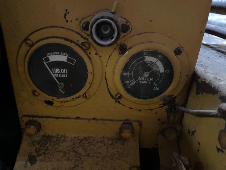 caterpillar-d2-image-47