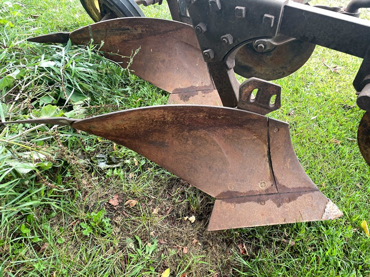 #7469-•-john-deere-plow-image-19