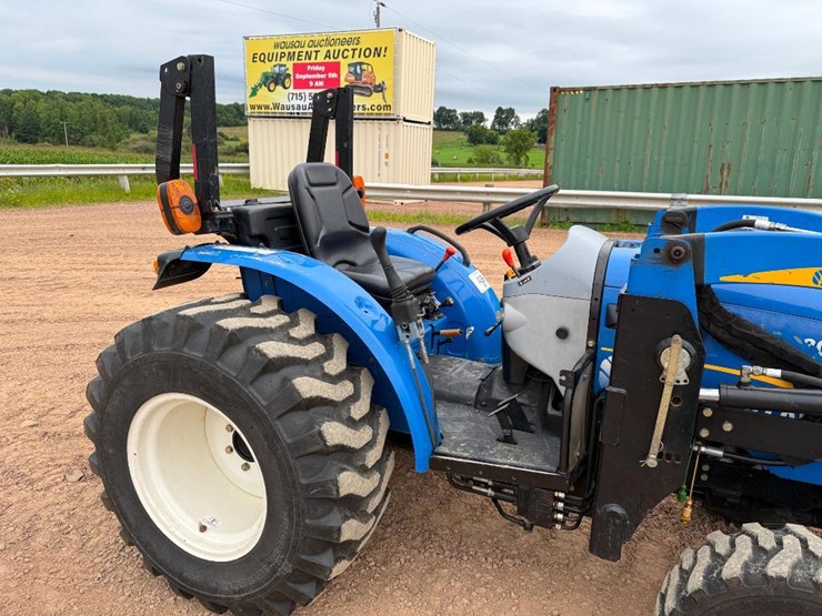 2010-new-holland-boomer-30-image-11
