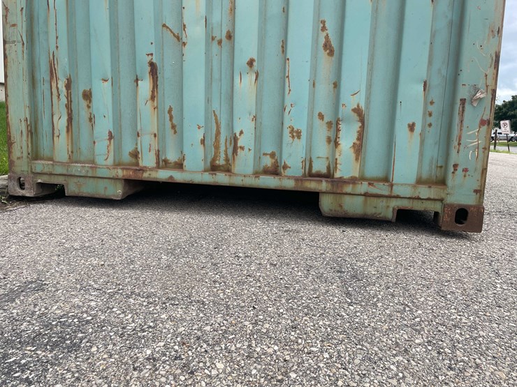 #1358-•-40'-shipping-container-(of)-image-21