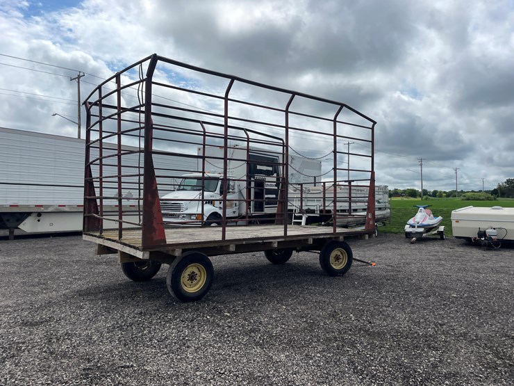 #6299-•-bale-cage-on-1065-deere-running-gear-image-5