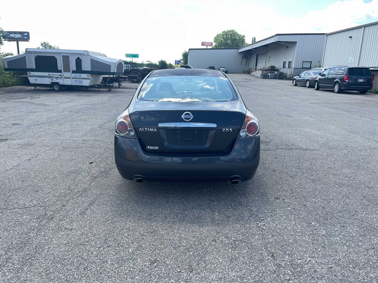 #1297-•-2009-nissan-altima-(no-title)-(of)-image-5