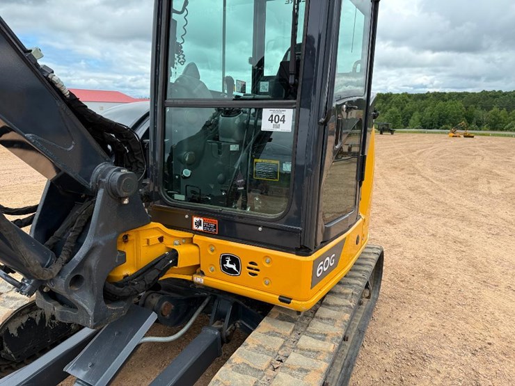 2021-deere-60g-image-26