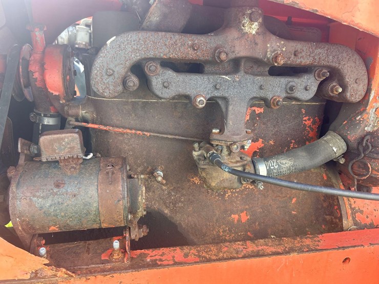 allis-chalmers-wd-tractor-image-10
