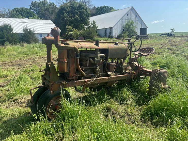 farmall-f30-image-1