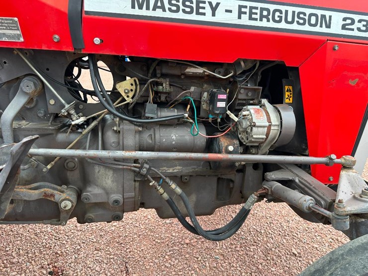 massey-ferguson-231-image-24