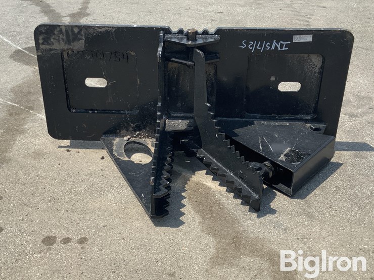 2025-kit-containers-qt-tp-skid-steer-tree/post-puller-image-2