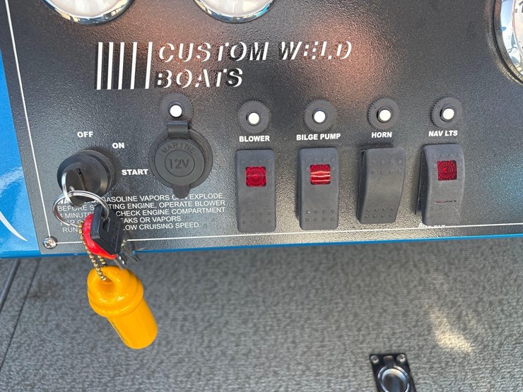 custom-weld-white-water-special-boat-image-25