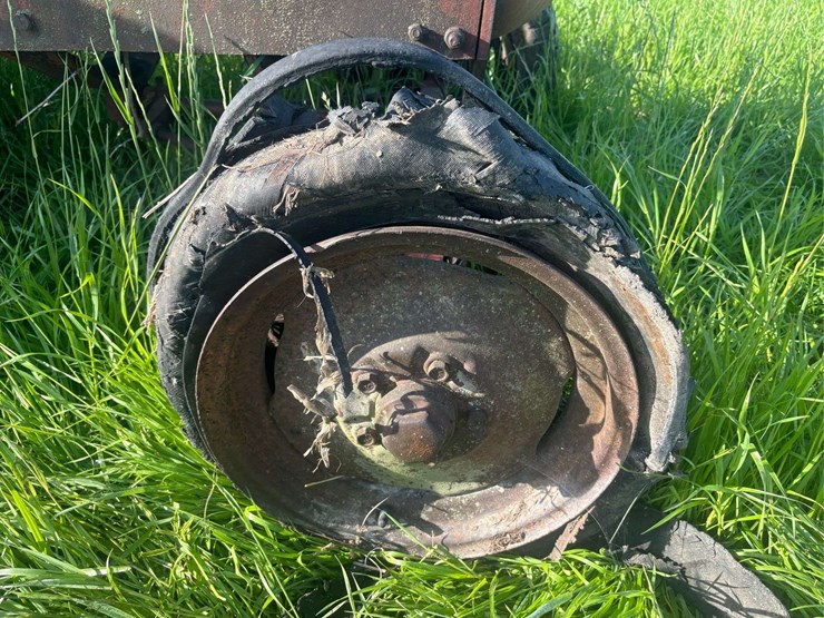 co-op-tractor-image-15