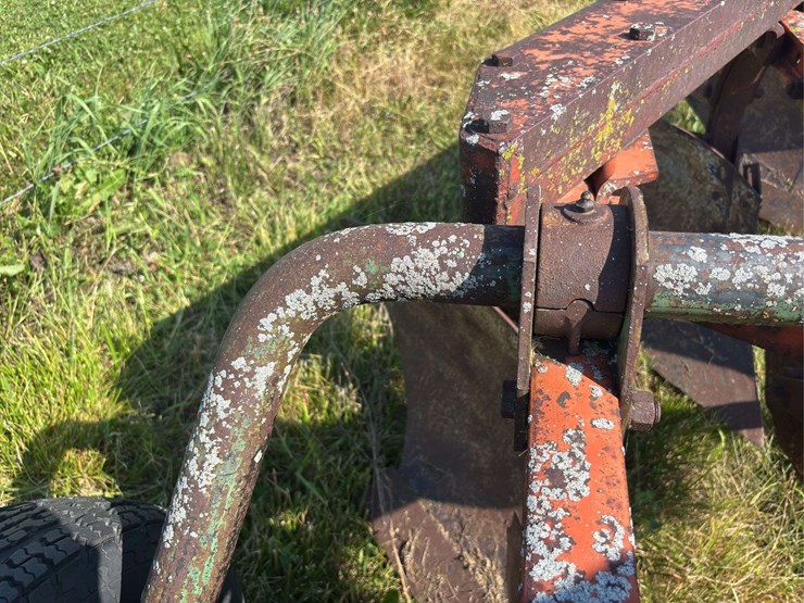 ji-case-pull-type-plow-image-41