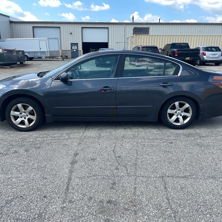 #1297 • 2009 Nissan Altima (No Title) (OF)