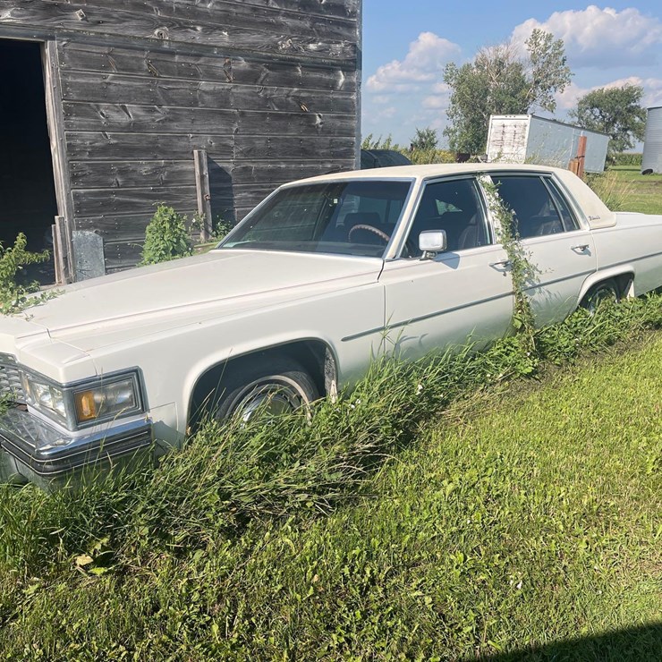 Cadillac Deville Sedan