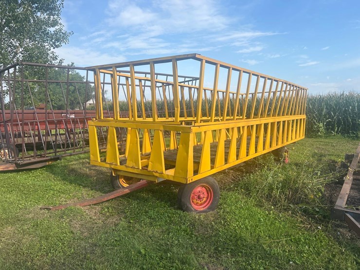 livestock-feed-wagon-image-1