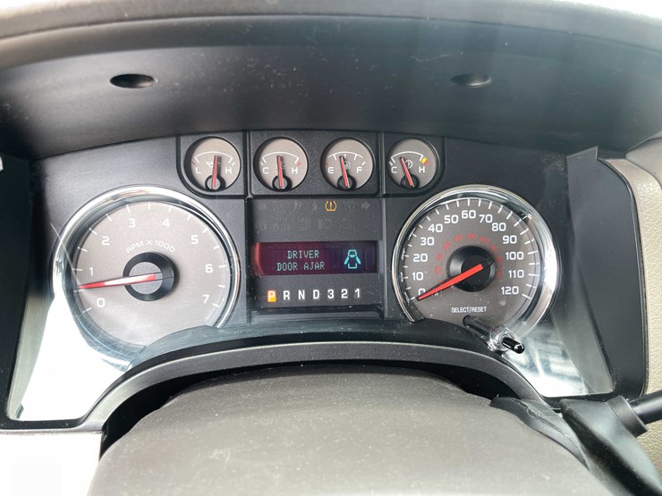 2010-ford-f150-image-47
