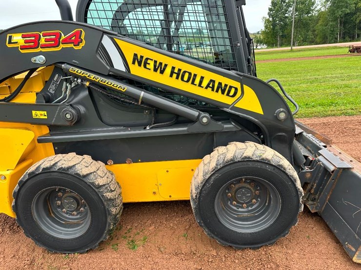 2021-new-holland-l334-image-19