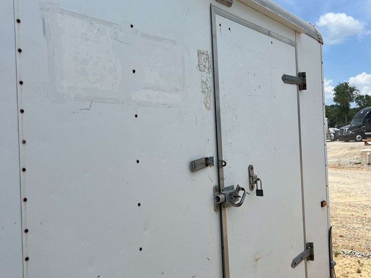 2007-wells-82"-x-16'-t/a-enclosed-trailer-image-17