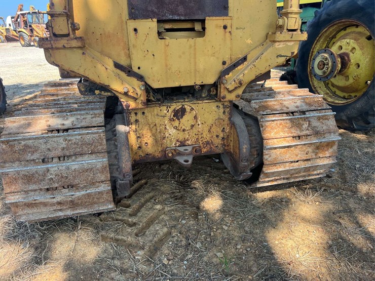 komatsu-d31p-17-image-12