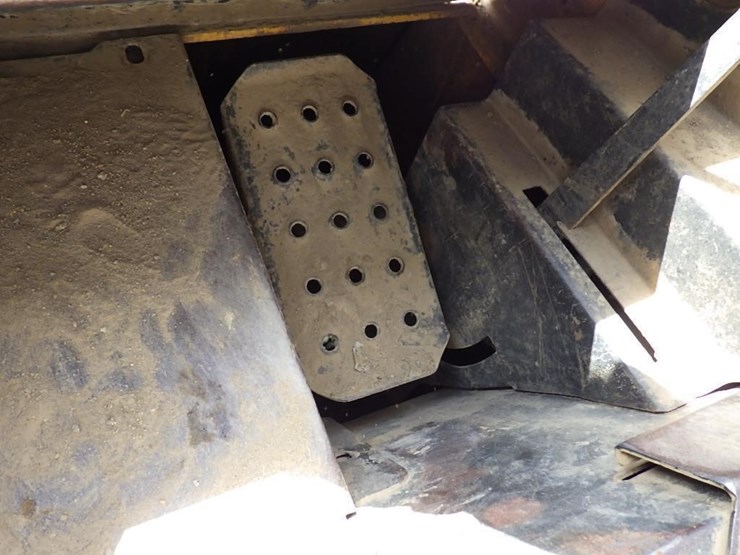 john-deere-skid-steer-loader-image-26