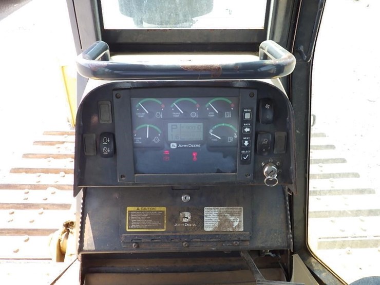 deere-750j-lt-image-27