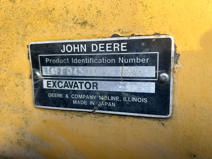 2005-deere-450-lc-image-2