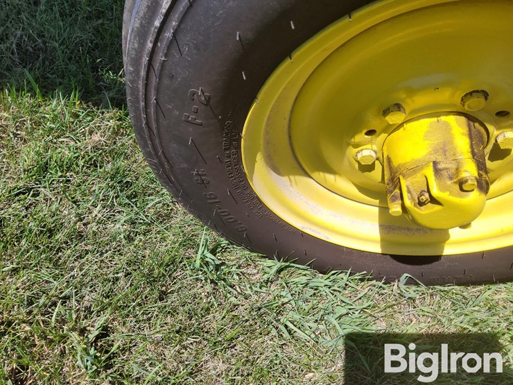 john-deere-630-image-13