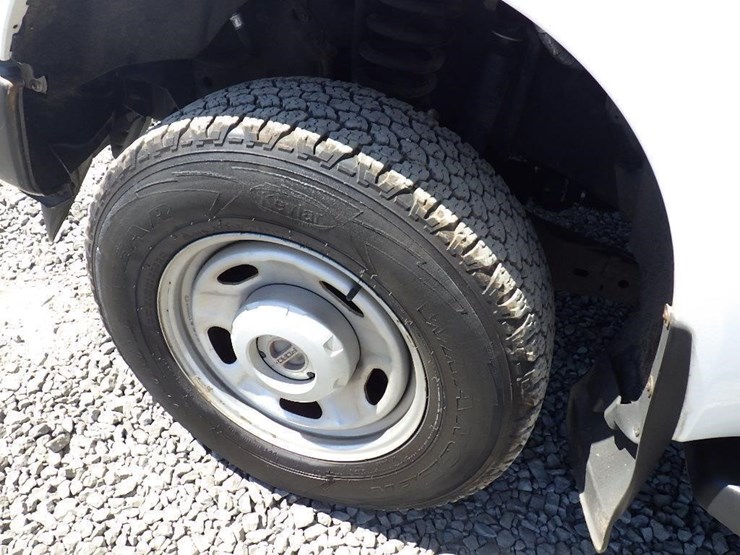 2010-ford-f250-image-28