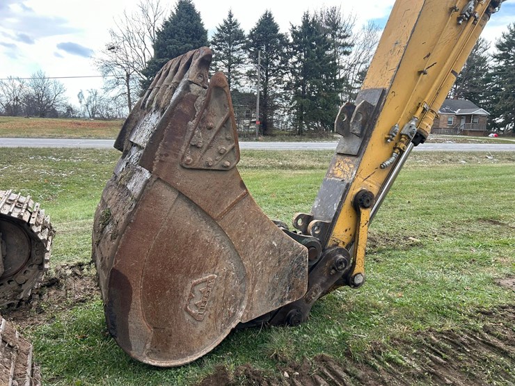 2000-deere-330-lc-image-40