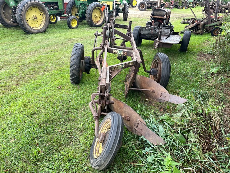 #7469-•-john-deere-plow-image-7