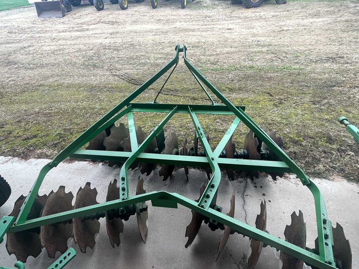#6697-•-pull-behind-disc-harrow-image-1