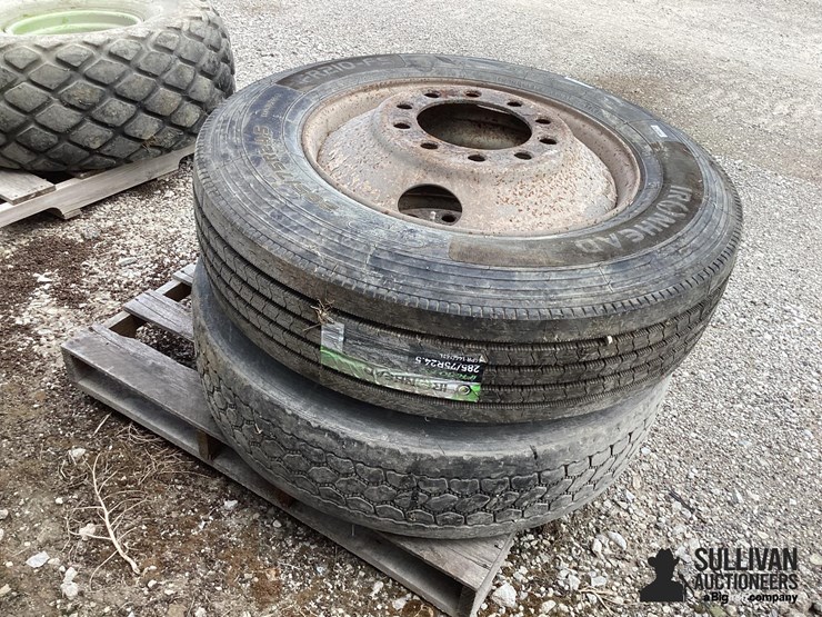 285/75r24.5-tires-&-rims-image-4