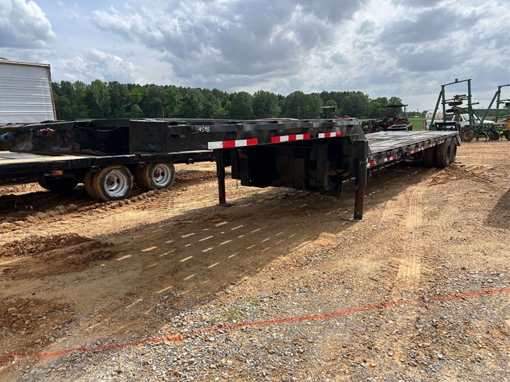 8'-x-45'-t/a-step-deck-trailer-image-1