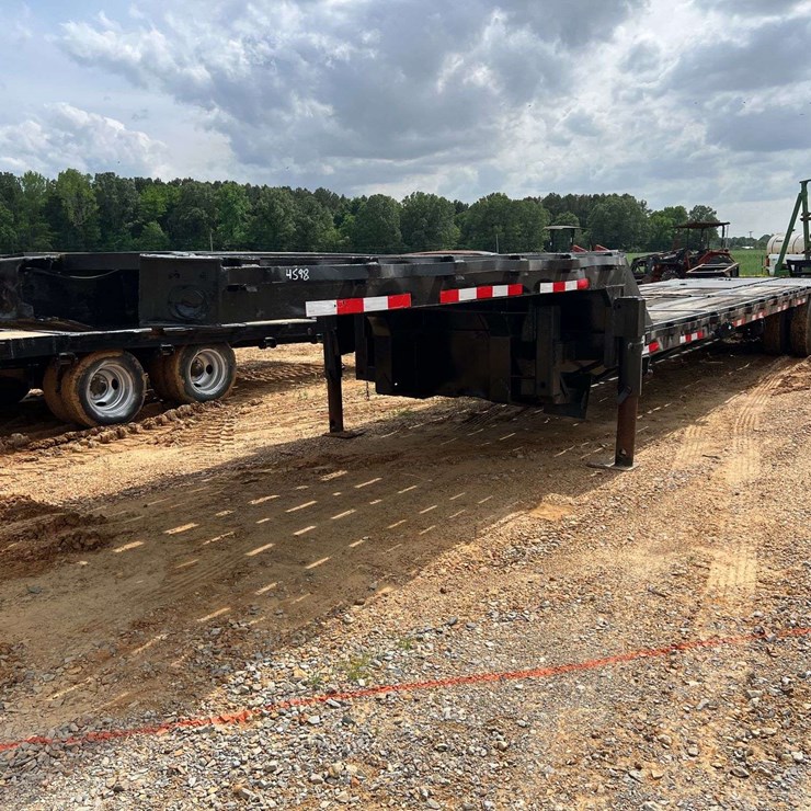 8' X 45' T/A Step Deck Trailer
