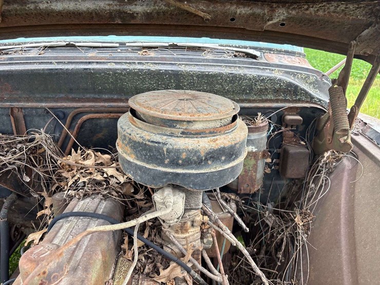 chevy-400-truck-with-minneapolis-moline-corn-sheller-image-89